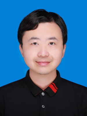 熊啸林近照